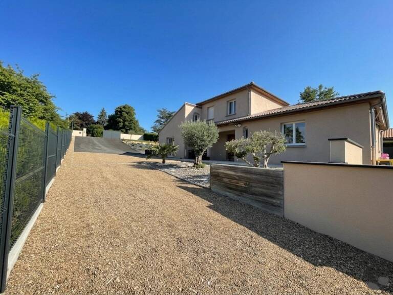 belle maison de 150 m2 sur un terrain de 6220 m2. — photo 1