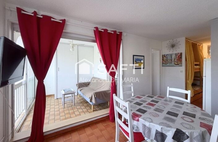 APPARTEMENT T2 BIS ET LOGGIA VUE SUR L'ETANG ET PISCINE — photo 5