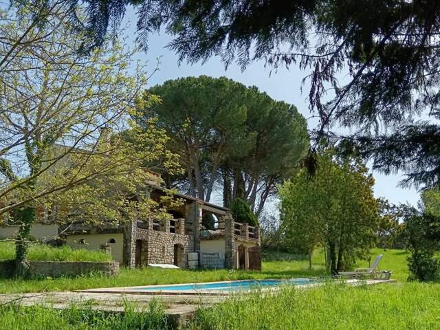 Maison 98 m2 sur terrain 4350 m2, piscine, garage, atelier — photo du bien