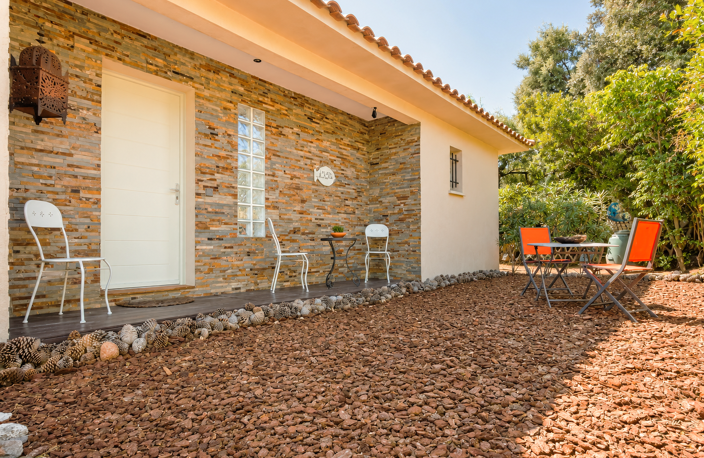 À DEUX PAS DU CENTRE DE ST LUCIE DE PORTO-VECCHIO DANS IMPAS — photo 2