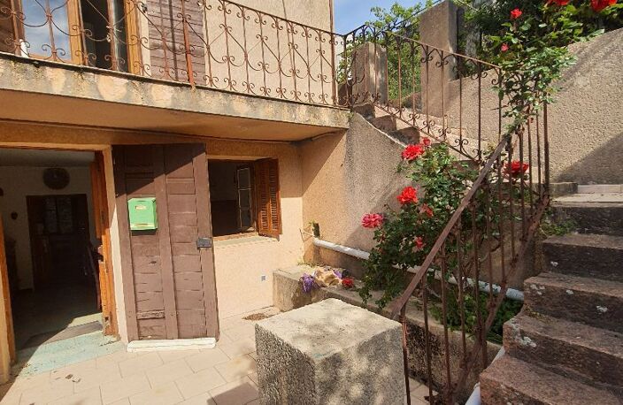 EVISA, maison de village atypique avec jardin. — photo 4