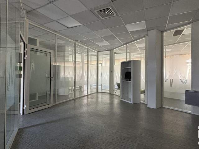 Location Bureaux 150 m&sup2; — photo du bien