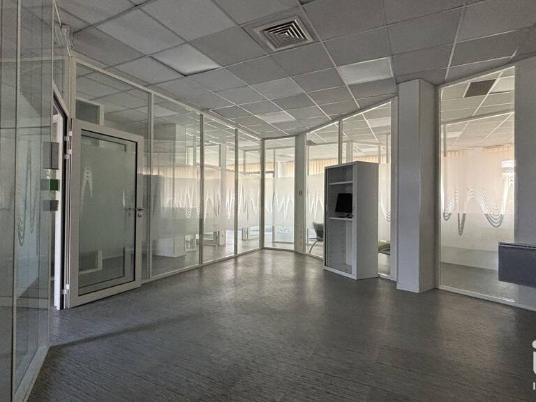 Location Bureaux 150 m&sup2; — photo 1