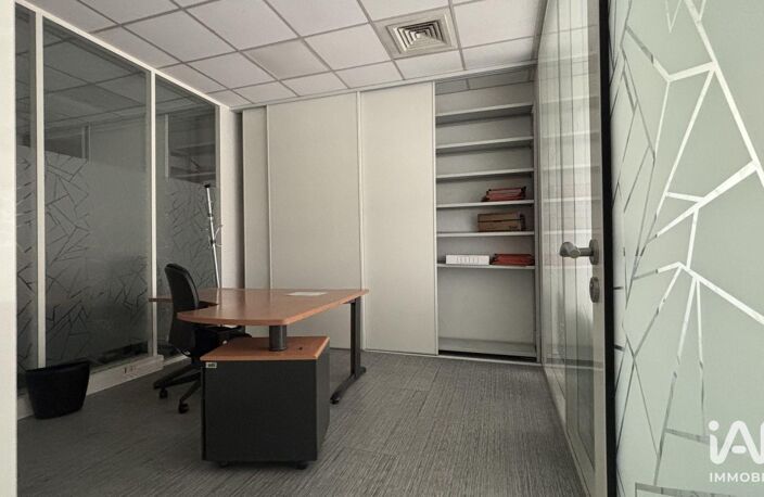 Location Bureaux 150 m&sup2; — photo 4