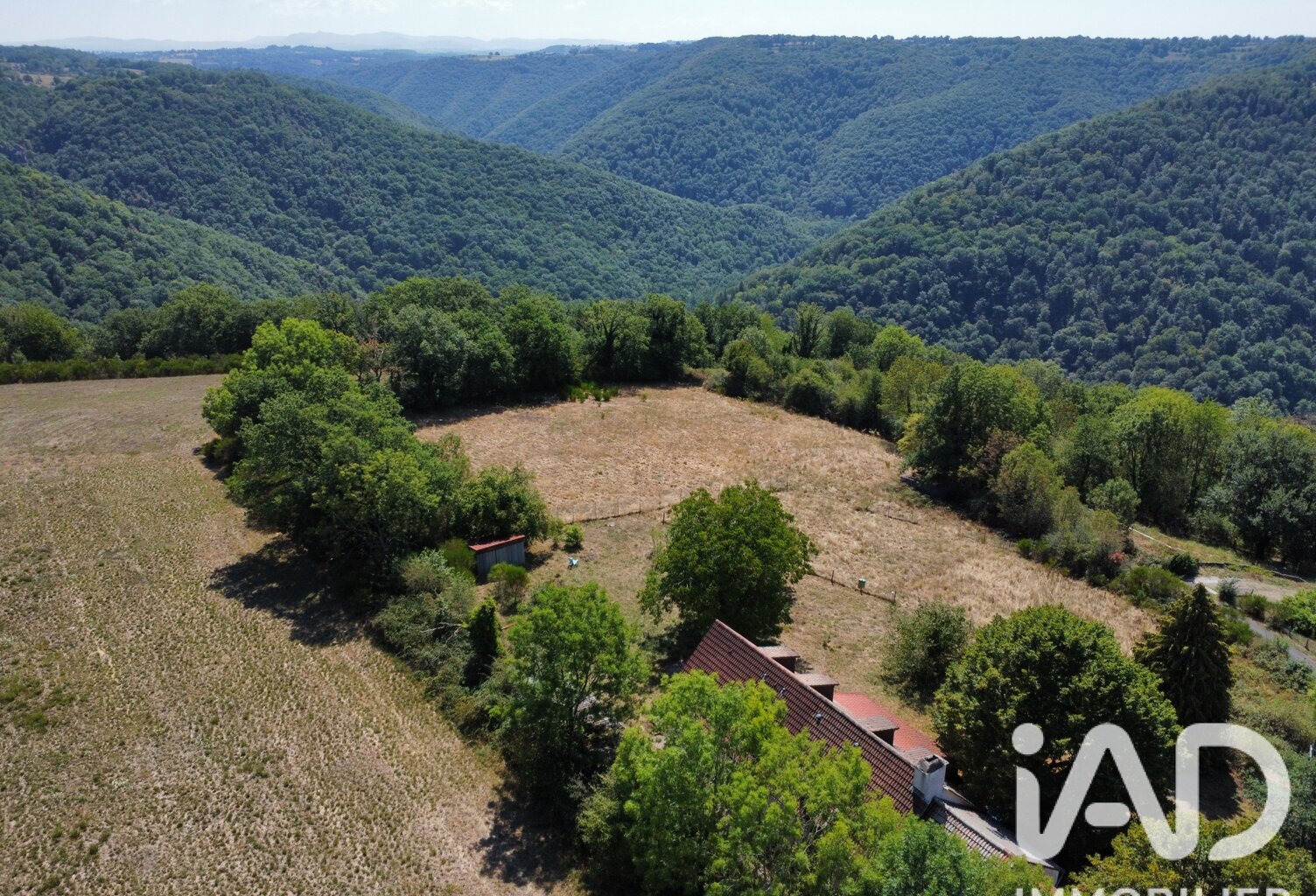 Vente Maison/villa 8 pièces — photo 1