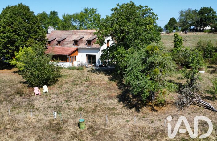 Vente Maison/villa 8 pièces — photo 2