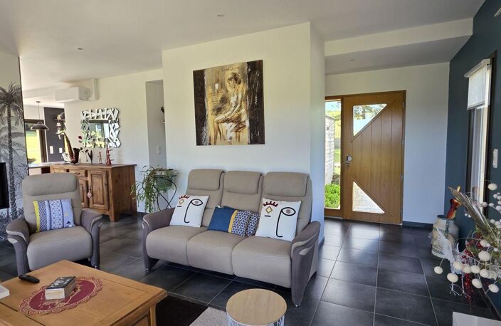 Vente Maison/villa 6 pièces — photo 3