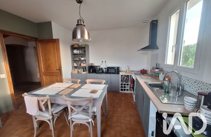 Vente Maison/villa 6 pièces — photo 2