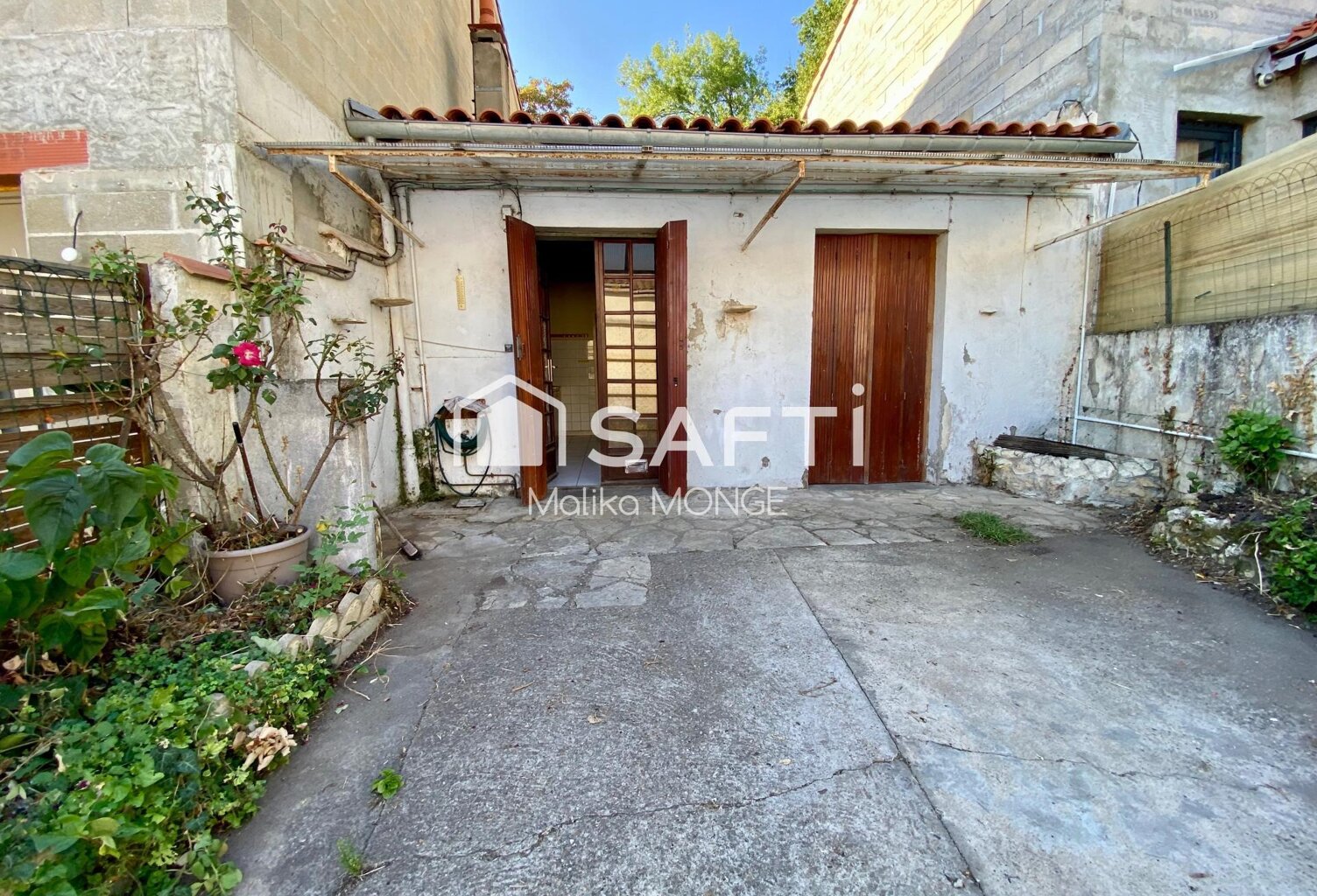 Idéalement placée ! — photo 1