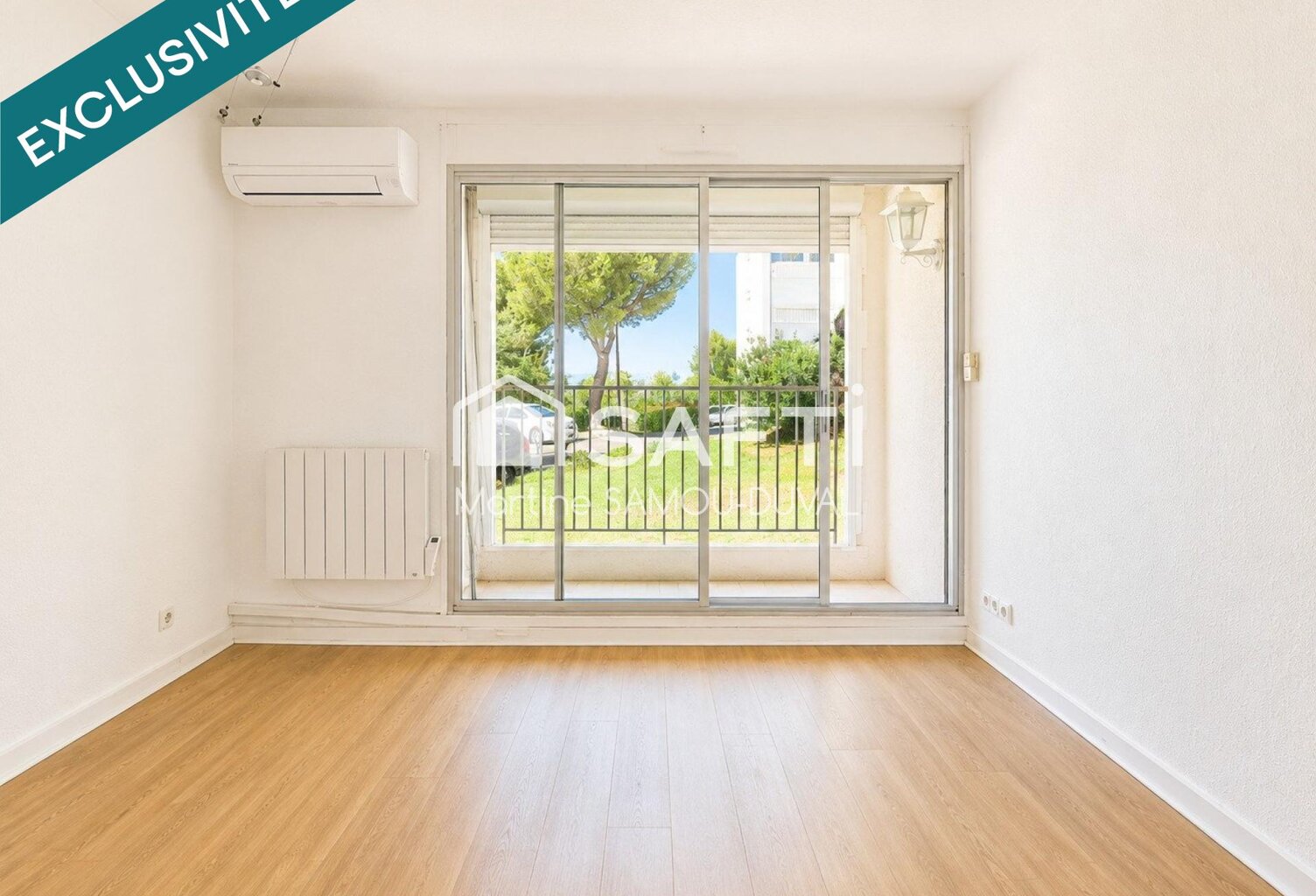 Saint Mandrier sur les hauteurs dans une résidence  privée et sécurisée piscine, tennis. Agréable T3, plus une cave. — photo 1