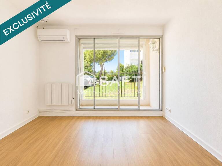 Saint Mandrier sur les hauteurs dans une résidence  privée et sécurisée piscine, tennis. Agréable T3, plus une cave. — photo 1