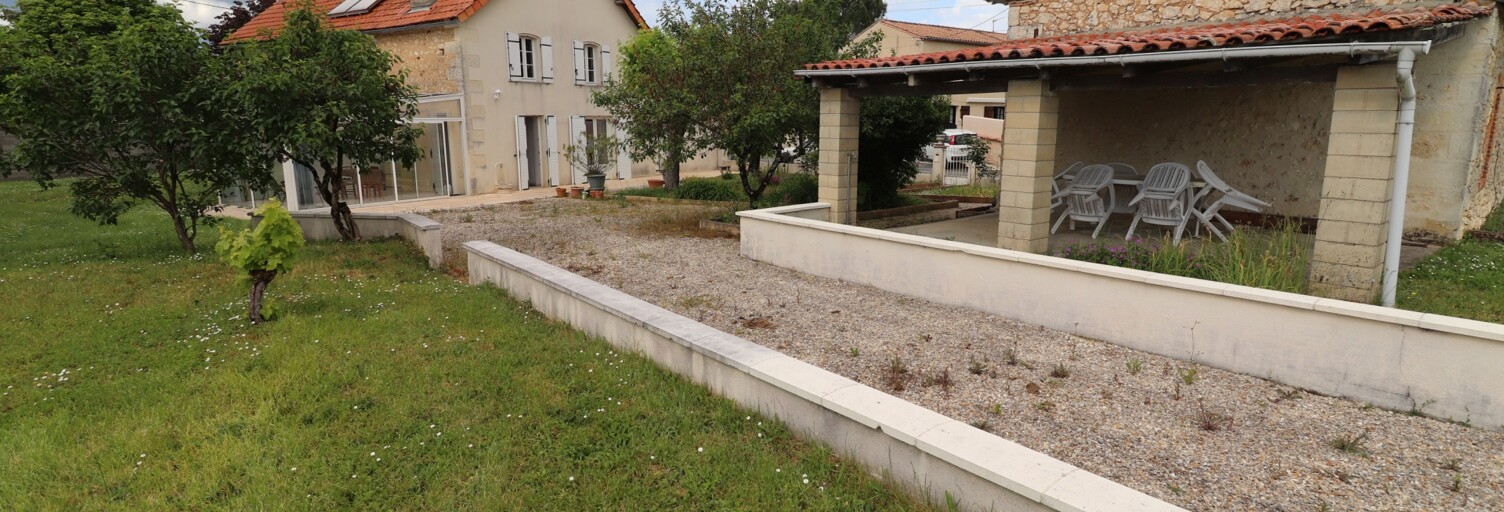 Maison 5 Pièces 110 m² à vendre à Le Fouilloux (17270)