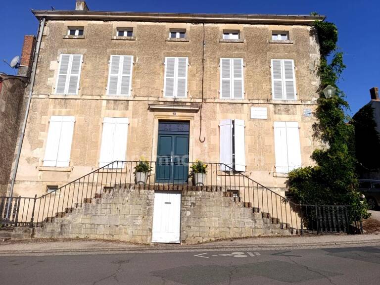 DEMEURE DE MAÎTRE – ÉLÉGANCE, HISTOIRE ET ART DE VIVRE AU CŒUR DE LA VENDÉE — photo 1