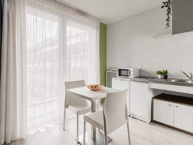 Grand studio PMR avec parking - idéal investisseur — photo du bien