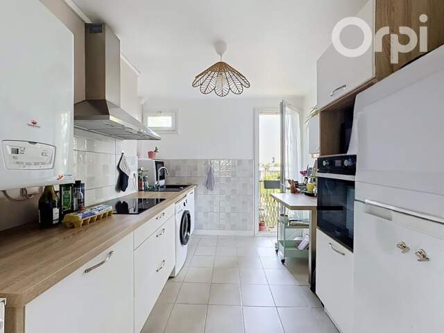 CLERMONT- FERRAND, Appartement de 57m², 2 chambres, garage et 2 caves — photo du bien
