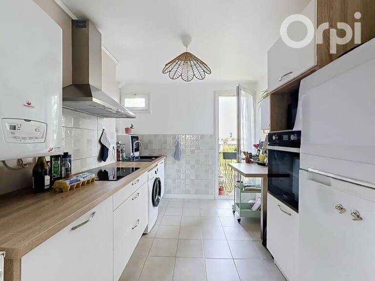 CLERMONT- FERRAND, Appartement de 57m², 2 chambres, garage et 2 caves — photo 1