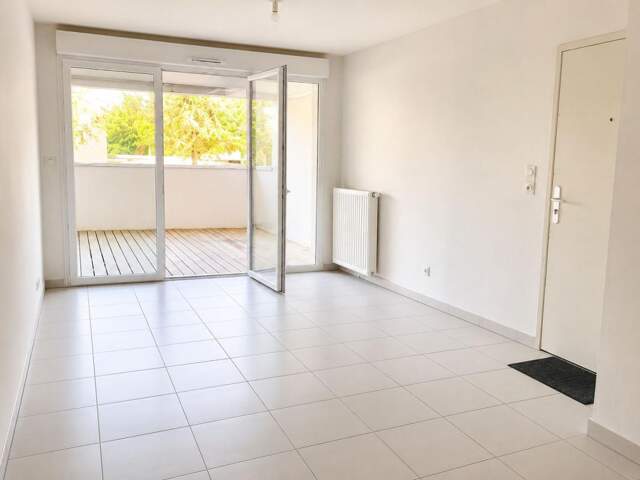 Beauzelle appartement de type T2 de 2017 avec terrasse de 23 m² et place de parking en sous-sol — photo du bien
