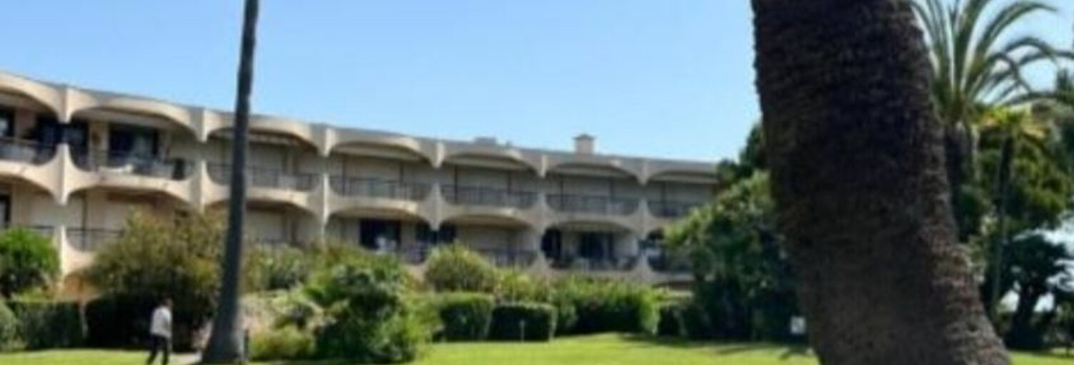 Appartement 1 Pièce 30 m² à louer à Villeneuve-Loubet (06270)