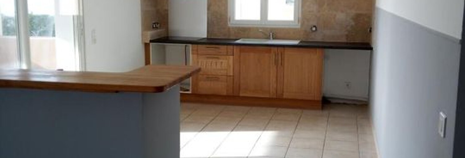 Appartement 4 Pièces 120 m² à louer à Saint-Martin-de-Crau (13310)