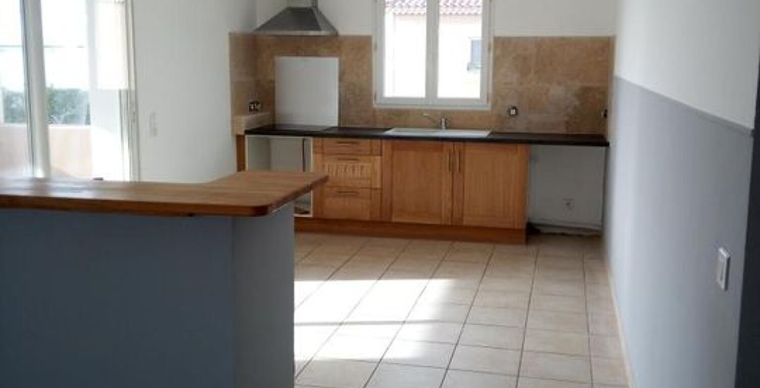 Appartement de 120m2 à louer sur Saint-Martin-de-Crau — photo 1