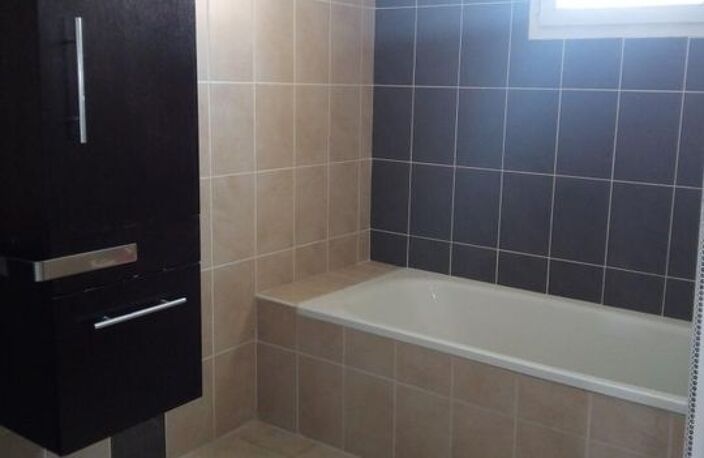 Appartement de 120m2 à louer sur Saint-Martin-de-Crau — photo 3