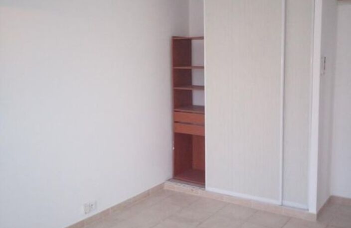 Appartement de 120m2 à louer sur Saint-Martin-de-Crau — photo 4