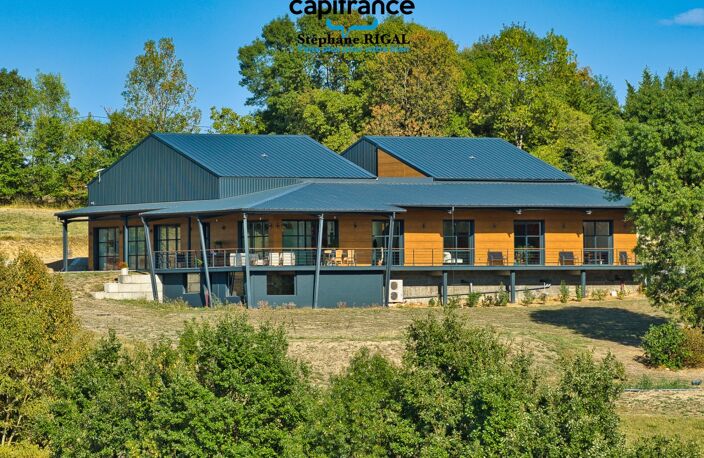 Propriete à vendre 10 pièces proche de VILLEREAL (47) de 500m2 habitables et de 3,85 ha de terrain — photo 2