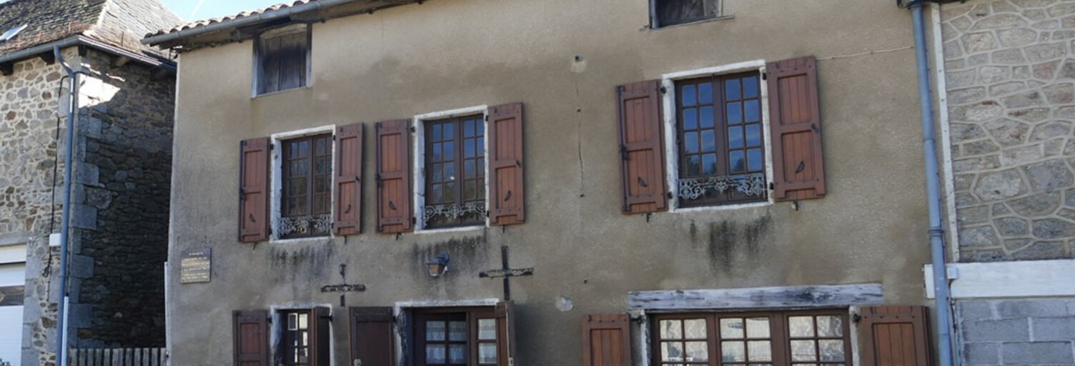 Maison 5 Pièces 85 m² à vendre à Puycapel (15340)