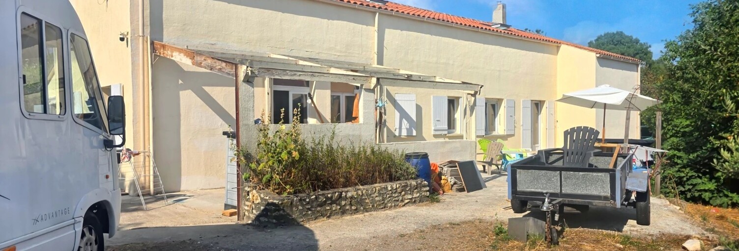 Maison 7 Pièces 196 m² à vendre à Saint-Pierre-d'Amilly (17700)
