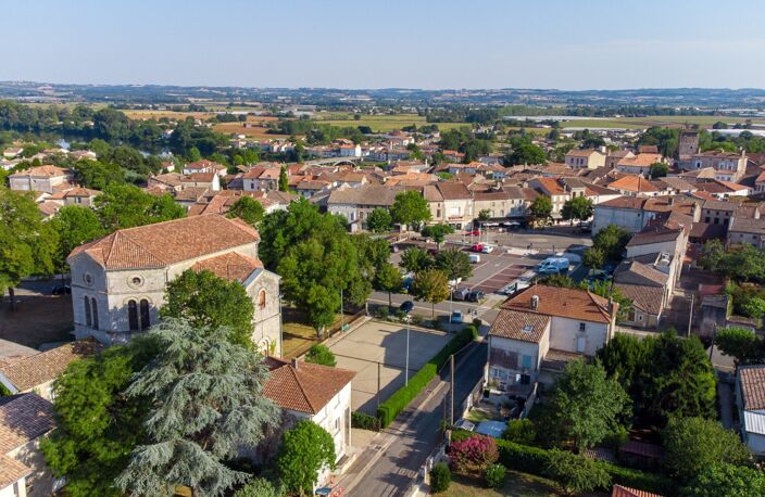Terrain constructible à CLAIRAC (47) , 1h de Bordeaux , 3h30 de Paris en train — photo 2