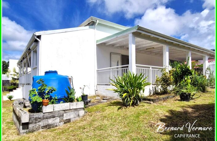 Maison vue mer et les Saintes - 7 pièces - 4 chambres - 130 m² sur terrain 1000m² — photo 3