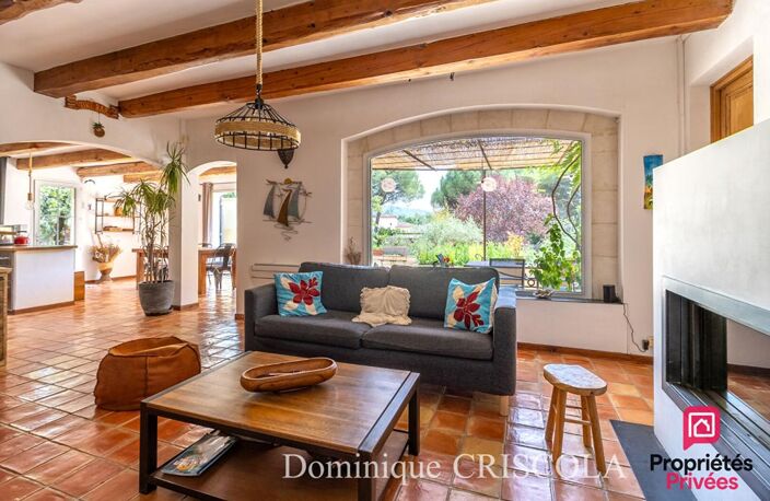 CAMPS LA SOURCE - Maison de charme avec piscine et dépendances en plein coeur de la Provence Verte — photo 3