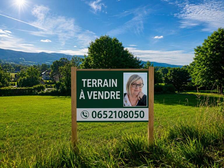Terrain constructible a viabiliser, a Saint pierre de Curille de 980m2 — photo 1