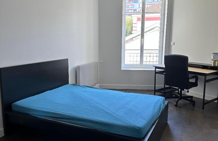 Location appartement 3 pièces 92 m² à Saint-Étienne (42000) — photo 3