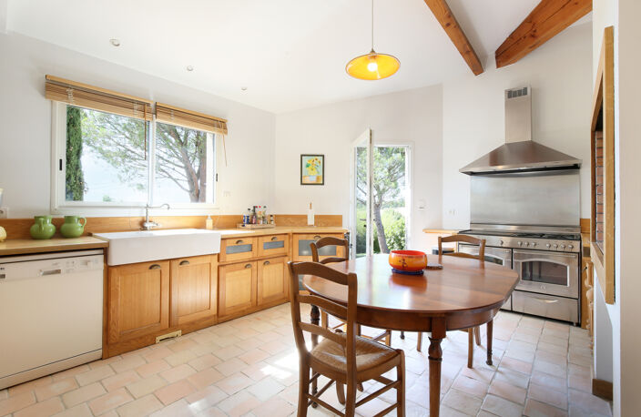 Villa contemporaine de 190 m2 avec piscine à vendre — photo 5