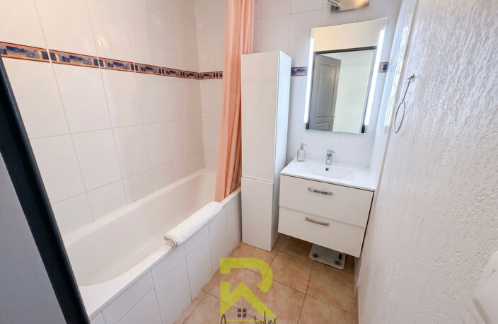 EXCLUSIVITE - AGDE, Appartement T3 en Rez-de-jardin avec pla — photo 5