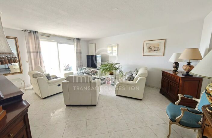 T4 83.63 m² VUE MER ETAGE ELEVE GRAND GARAGE — photo 4