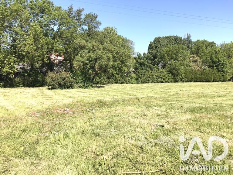 Vente Terrain 2 700 m&sup2; — photo 1
