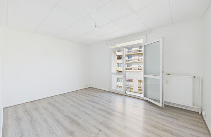 Appartement rénové Valence T3 de 57 m2 avec balcon et cave — photo 2