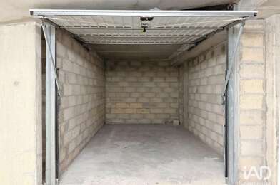 Garage  130 €