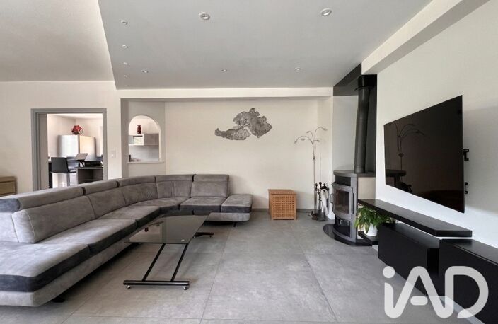 Vente Maison/villa 7 pièces — photo 2
