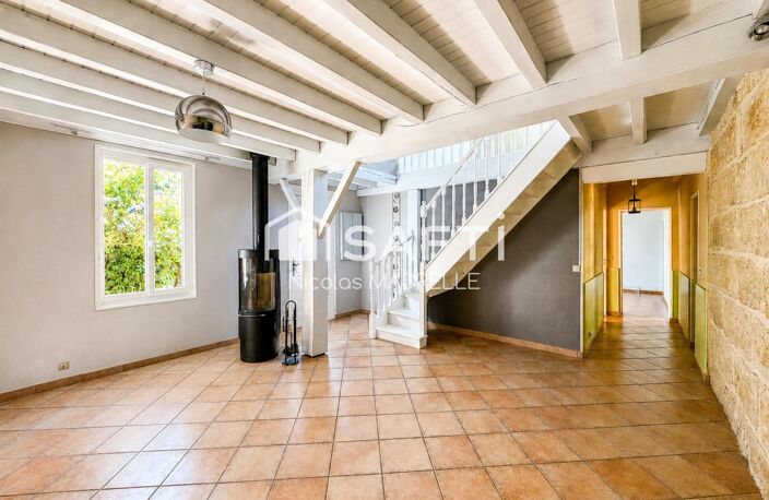 Maison en pierre de caractère avec piscine — photo 5