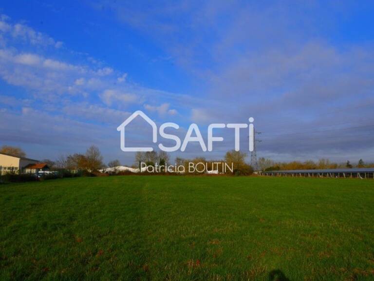 TERRAIN PROFESSIONNEL VIABILISÉ ET BORNÉ 1573 M2  A NIORT ! — photo 1
