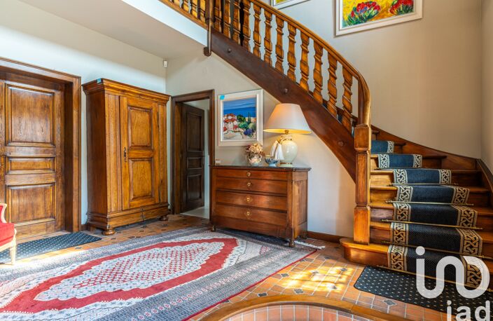 Vente Maison/villa 11 pièces — photo 2