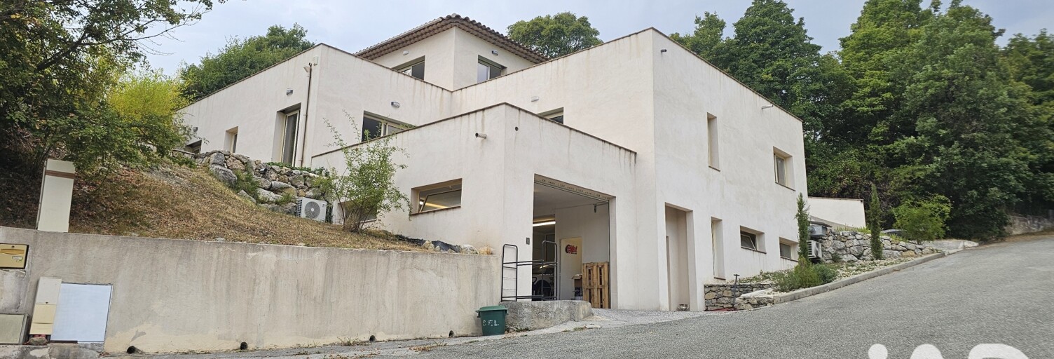Maison 5 Pièces 175 m² à vendre à Coursegoules (06140)