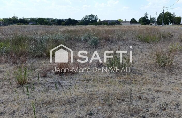 Chaveignes, terrain de 10727 m² — photo 2