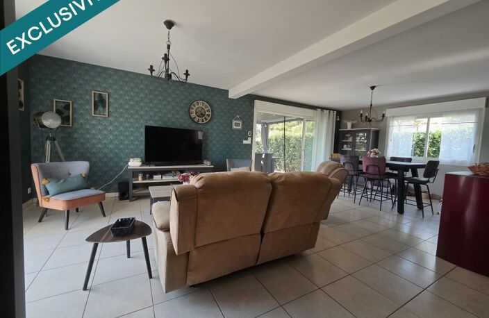 Jolie maison récente avec vue dégagée d'environ 131 m² avec piscine et grand jardin au calme — photo 5