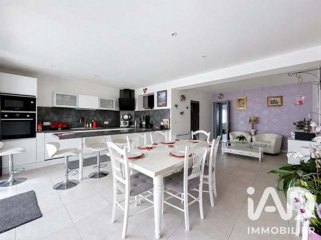 Vente Maison de ville 7 pièces — photo du bien