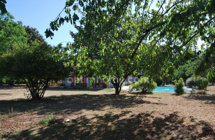 Belle maison familiale de plain pied de 140m2 avec piscine — photo 2