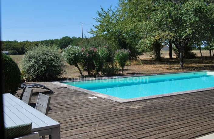 Belle maison familiale de plain pied de 140m2 avec piscine — photo 4